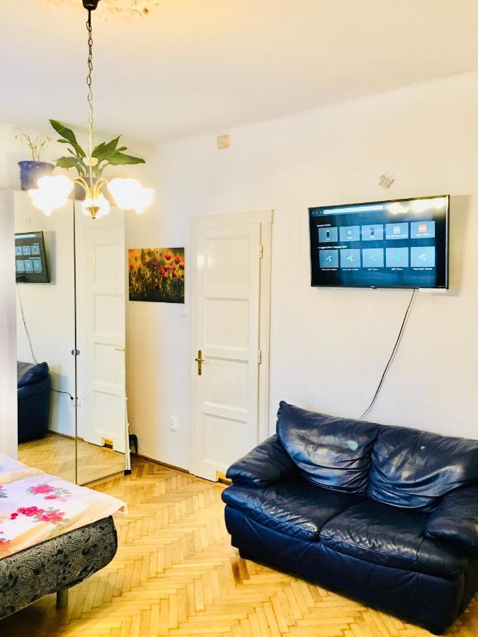 Apartamento Romantic Studio In Budapest 12Th District Close To Mom Park Exterior foto