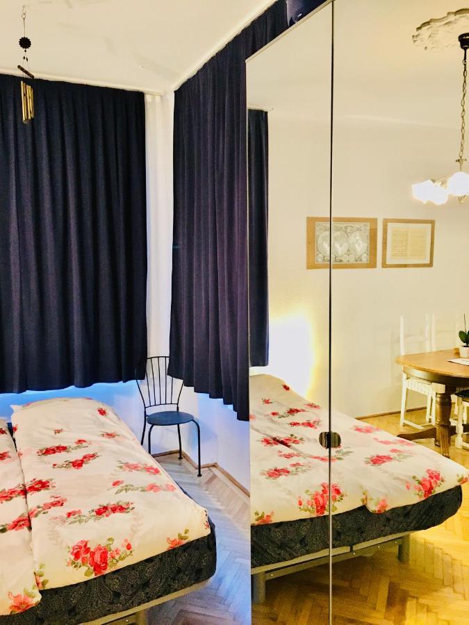 Apartamento Romantic Studio In Budapest 12Th District Close To Mom Park Exterior foto